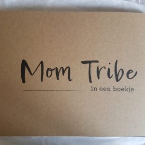Mom Tribe in een boekje
